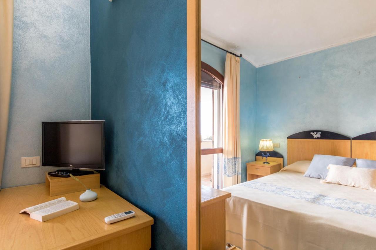 Hotel Villa Del Mare Solanas 索拉纳斯 外观 照片