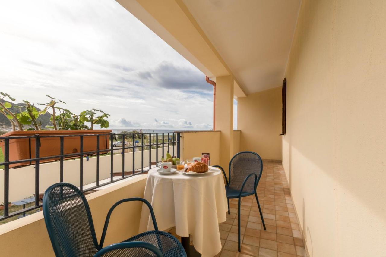 Hotel Villa Del Mare Solanas 索拉纳斯 外观 照片