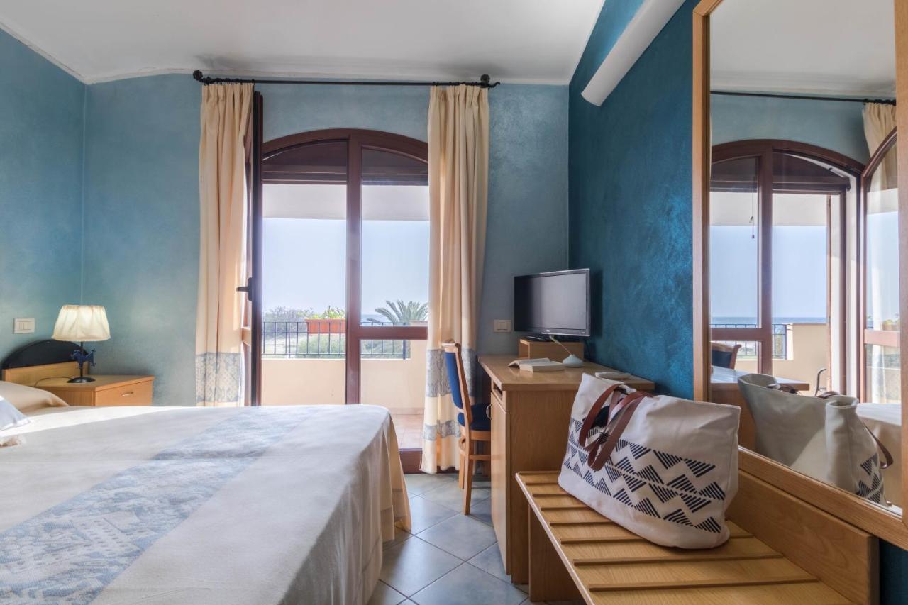 Hotel Villa Del Mare Solanas 索拉纳斯 外观 照片