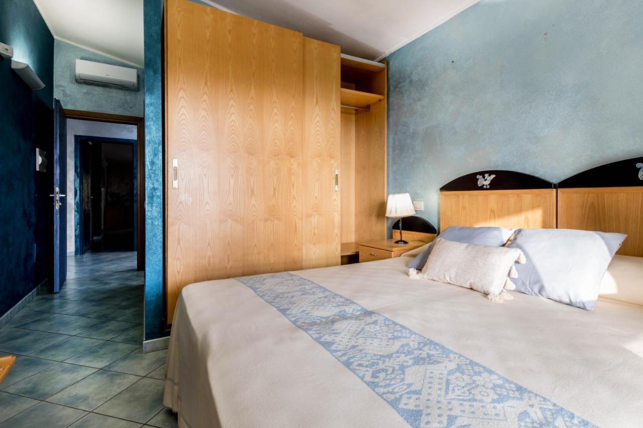 Hotel Villa Del Mare Solanas 索拉纳斯 外观 照片