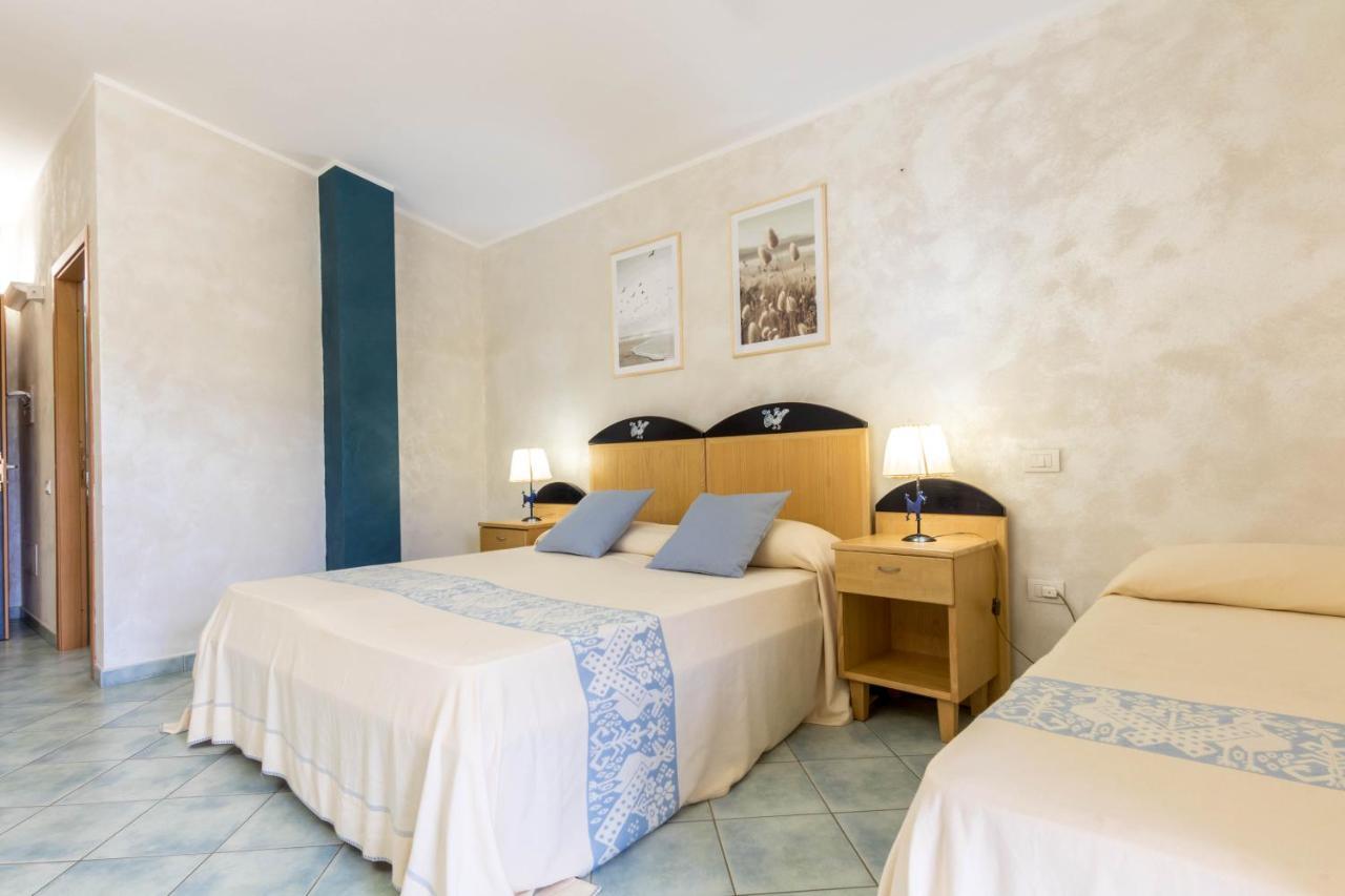 Hotel Villa Del Mare Solanas 索拉纳斯 外观 照片