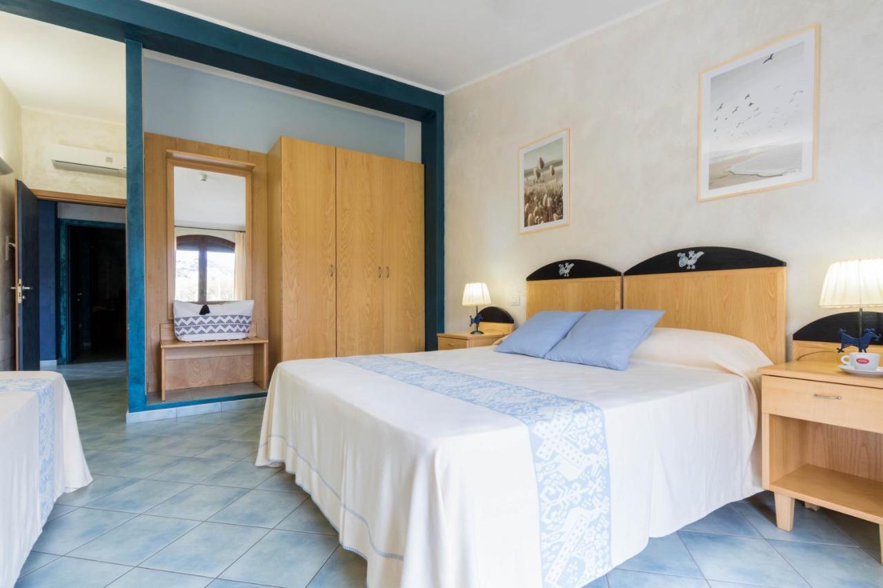 Hotel Villa Del Mare Solanas 索拉纳斯 外观 照片