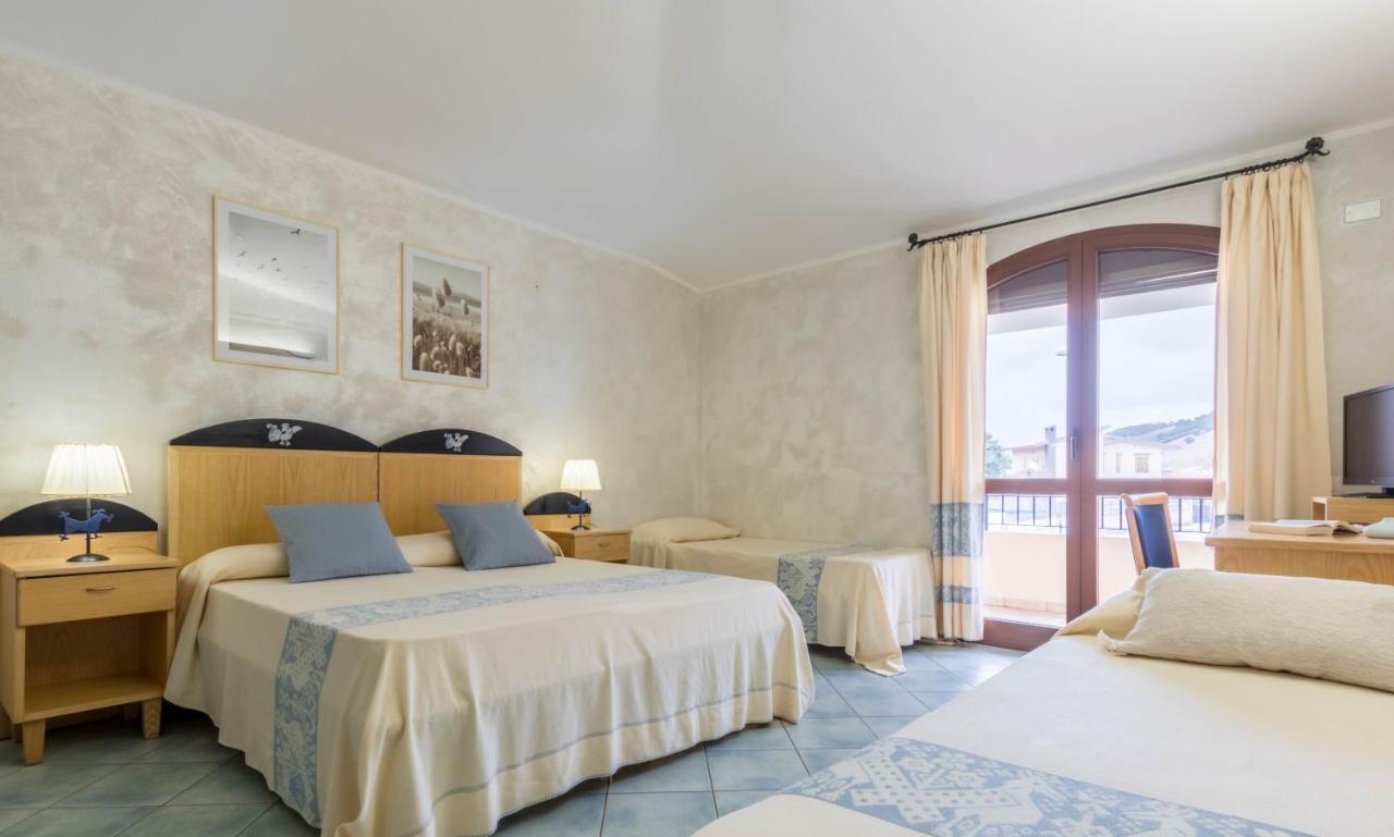Hotel Villa Del Mare Solanas 索拉纳斯 外观 照片